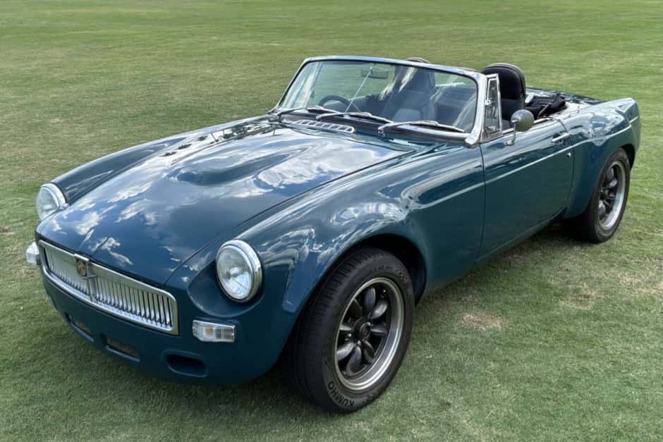 1967 MG MGB sold for $23,500