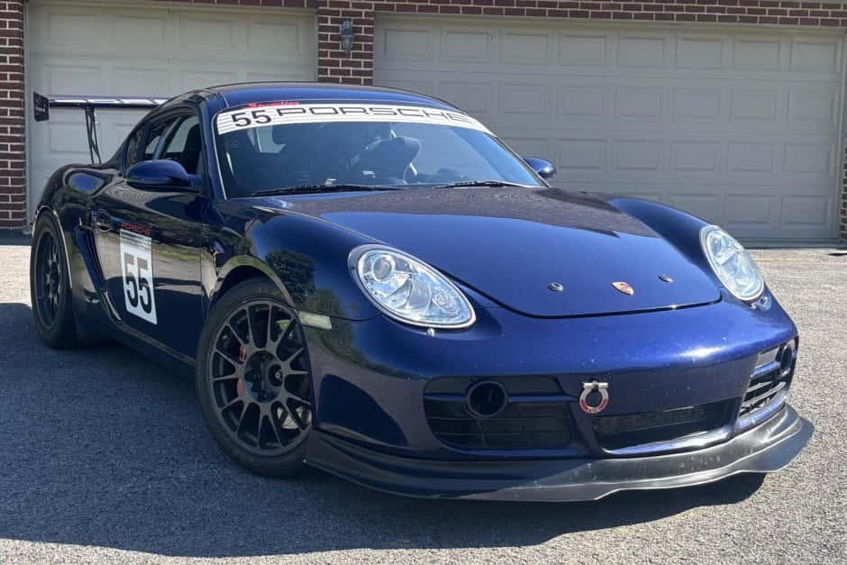 2006 Porsche 987 Cayman sold for $32,500