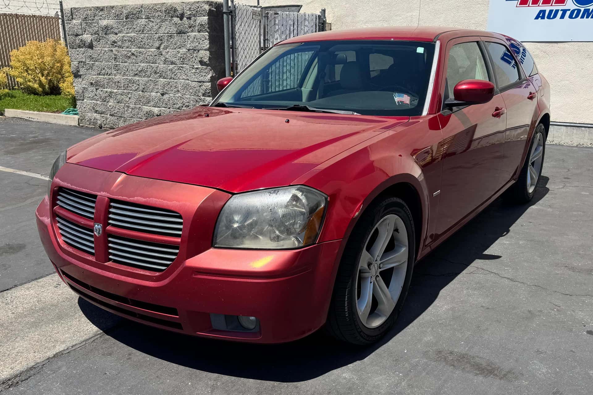 2005 Dodge Magnum sold for $5,100