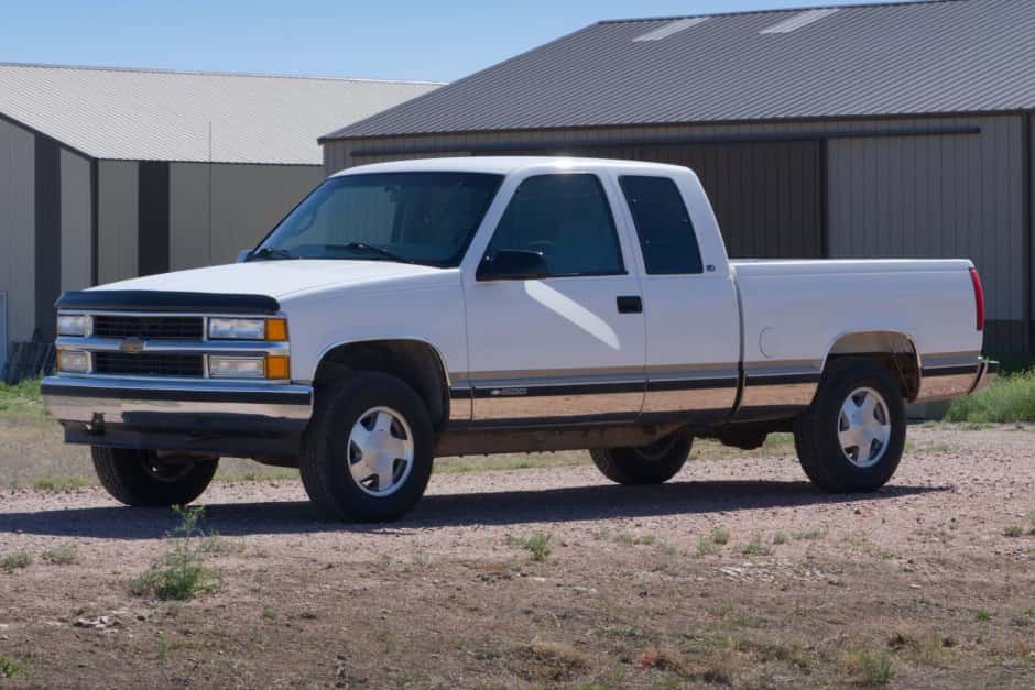 1999 Chevrolet C/K GMT400 (1988-2002) sold for $11,500
