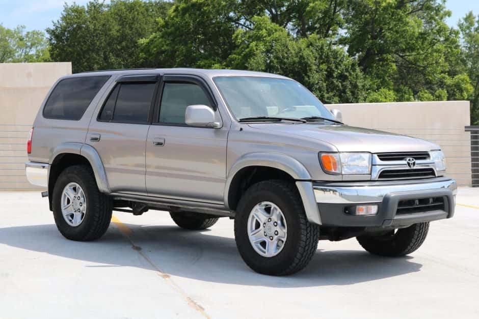 2002 Toyota 4Runner (N180) sold for $11,500