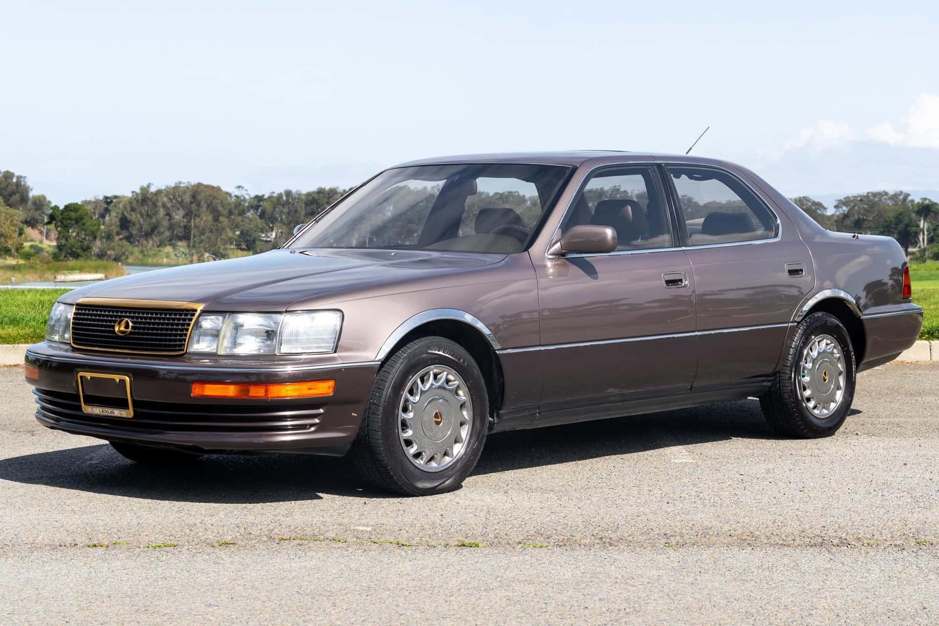 1990 Lexus LS sold for $15,750