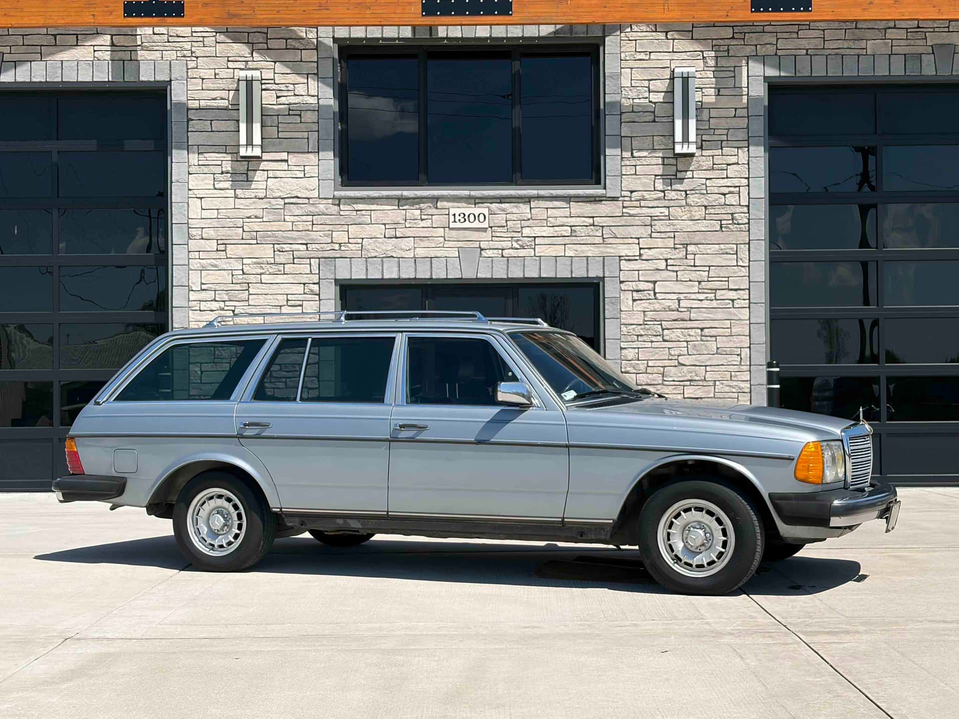1983 Mercedes-Benz 300TD sold for $15,000