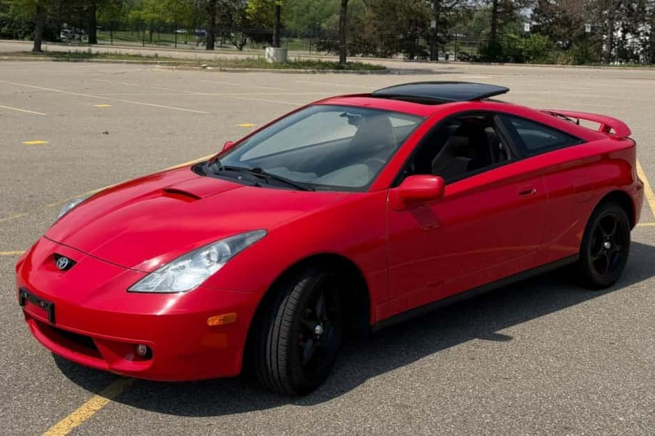 2000 Toyota Celica sold for $8,660