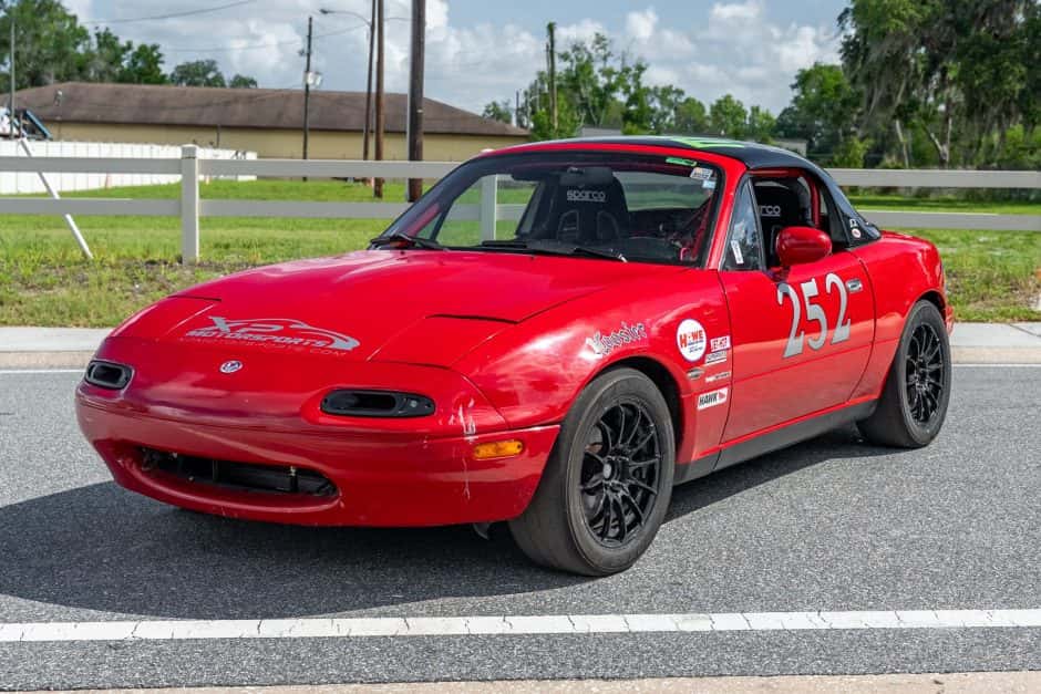 1996 Mazda NA MX-5 Miata sold for $8,888