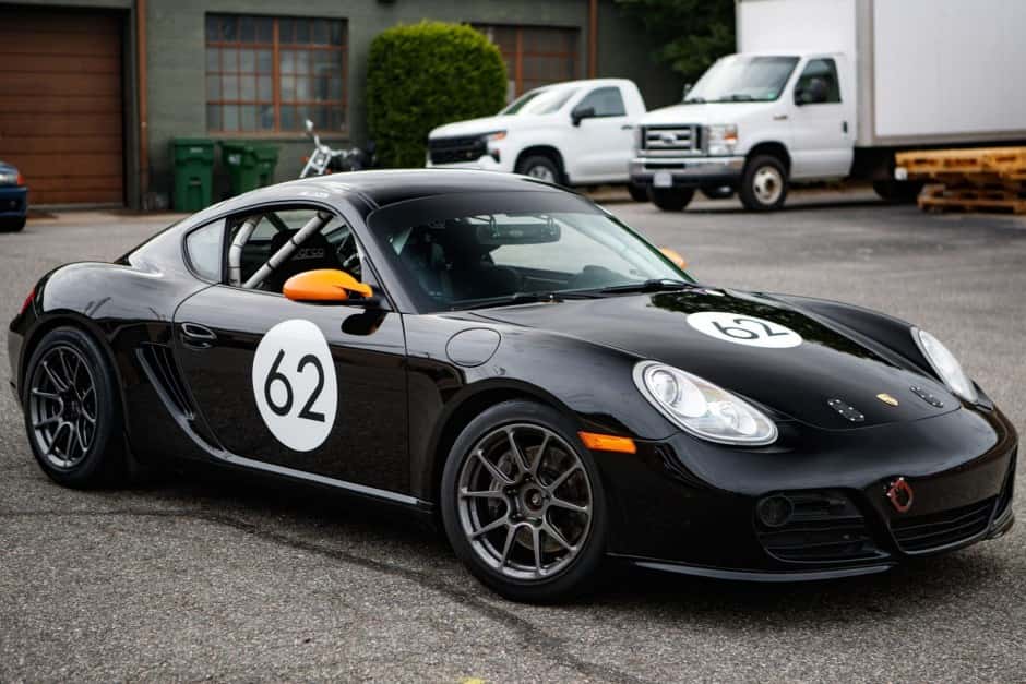 2009 Porsche 987 Cayman sold for $30,000