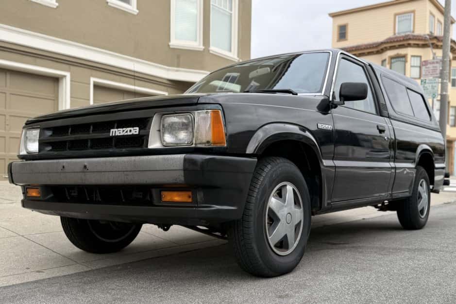 1990 Mazda Pickup sold for $7,700