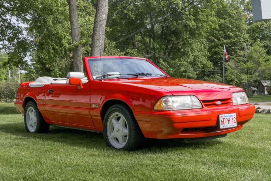 1992 Ford Fox-Body Mustang sold for $18,250
