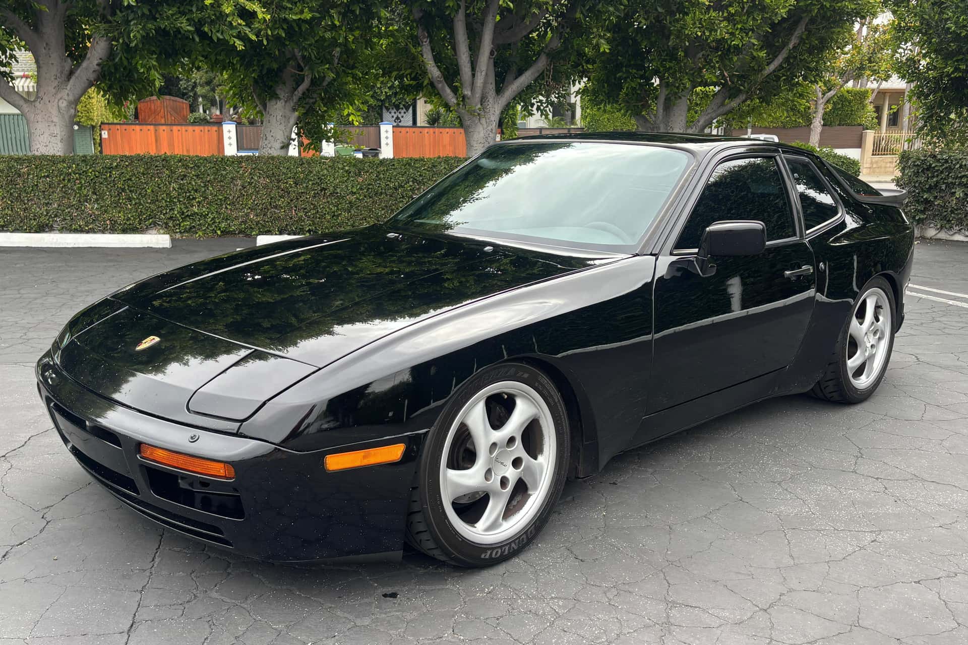 1986 Porsche 944 sold for $20,200