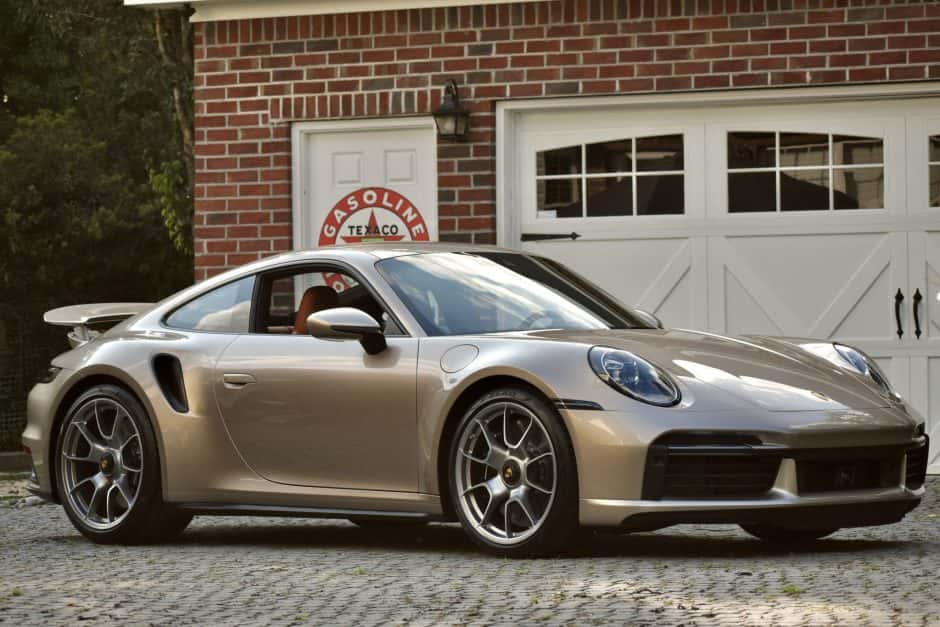 2024 Porsche 992 911 Turbo sold for $302,500
