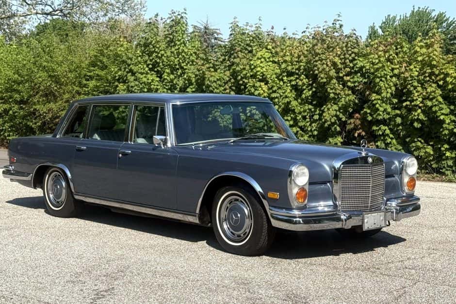 1971 Mercedes-Benz 600 sold for $176,000