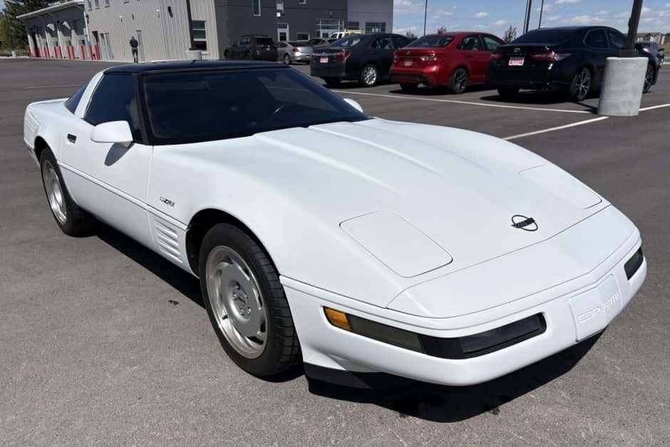 1992 Chevrolet Corvette C4 ZR-1 sold for $11,750