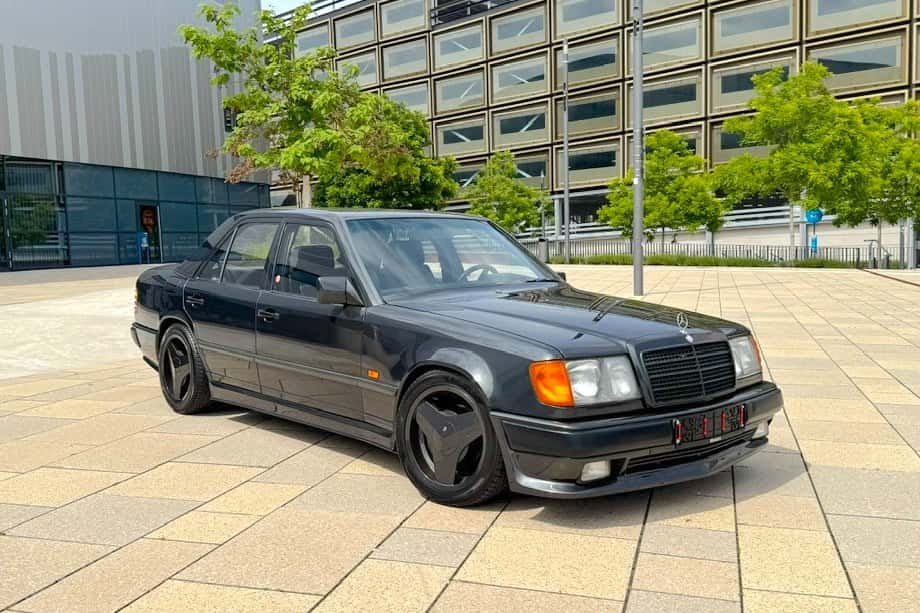 1987 Mercedes-Benz W124 E-Class sold for $51,500