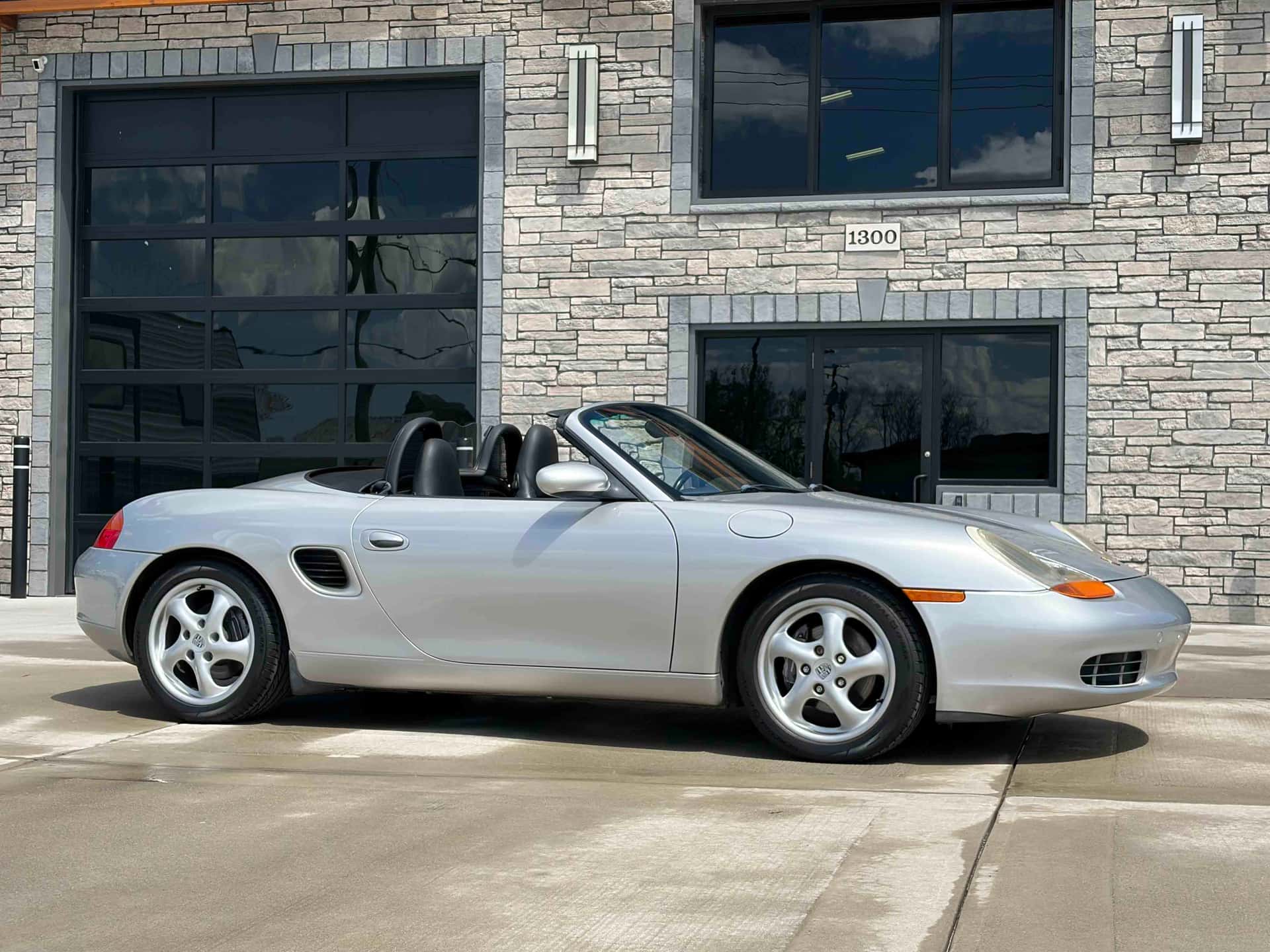 1999 Porsche Boxster sold for $10,350