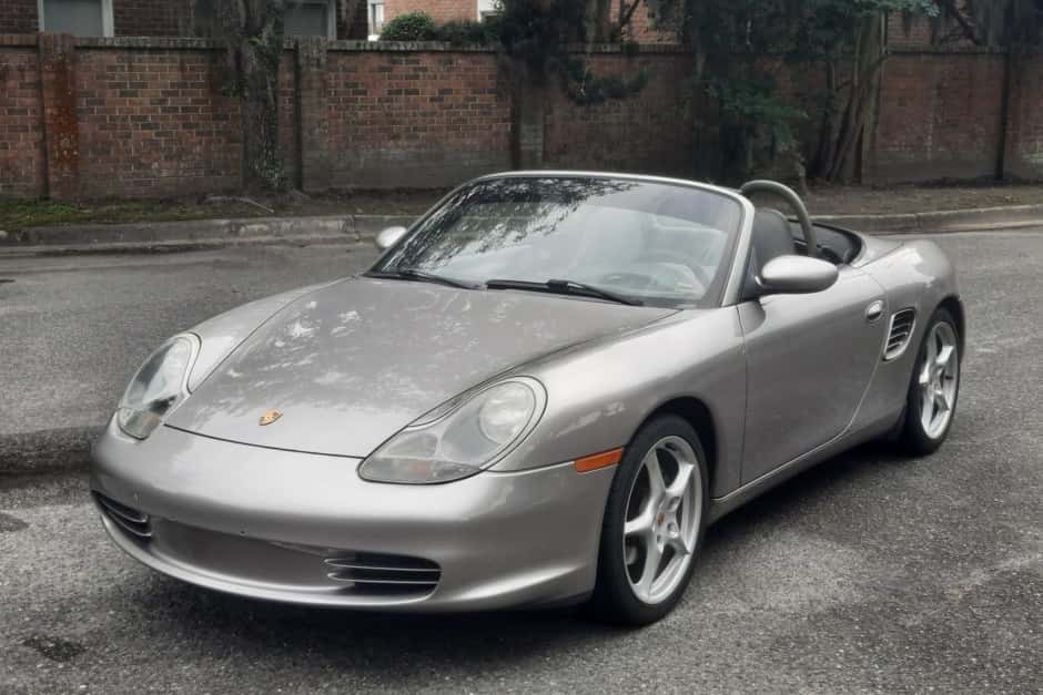2003 Porsche 986 Boxster sold for $11,250