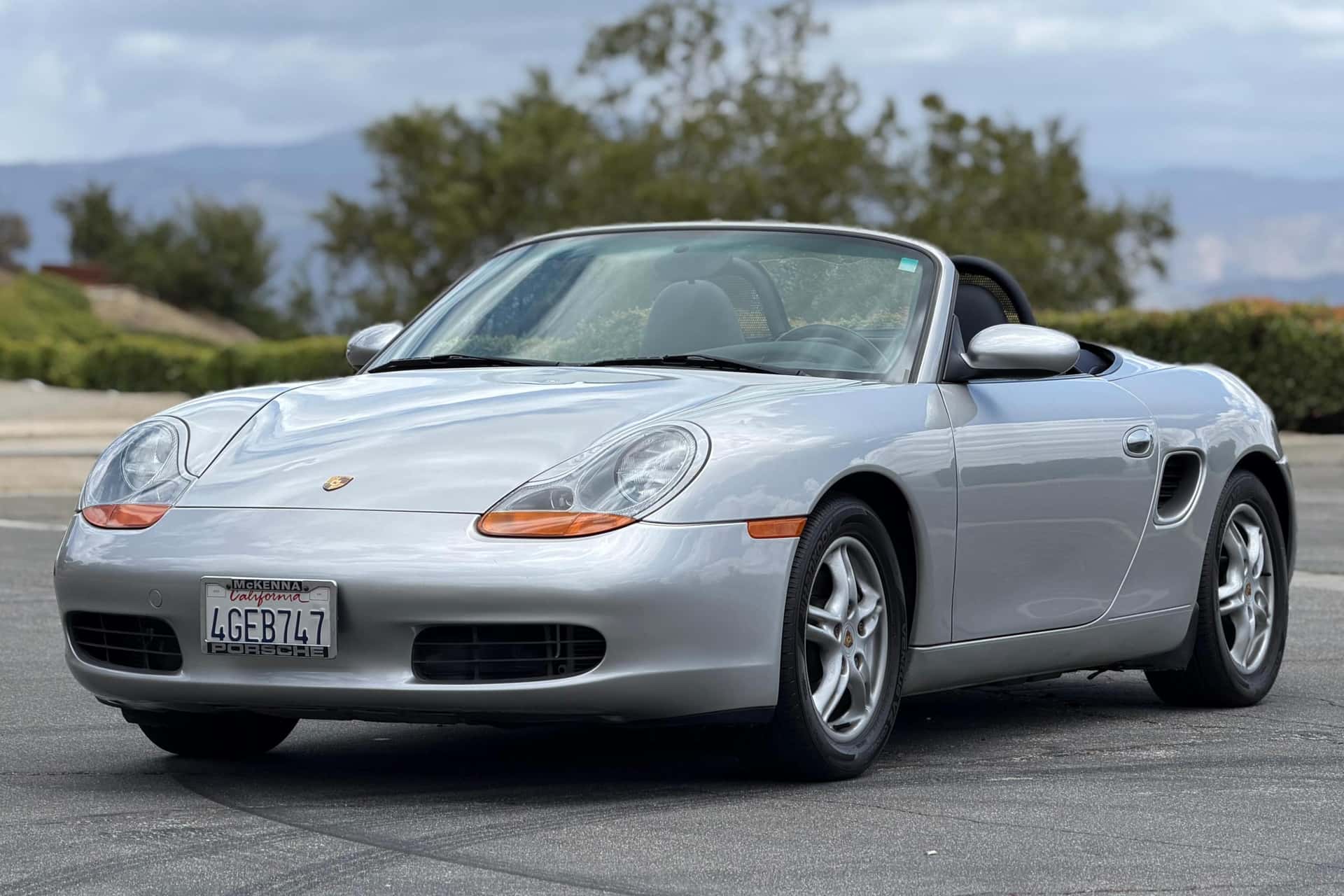 1999 Porsche 986 Boxster sold for $12,000