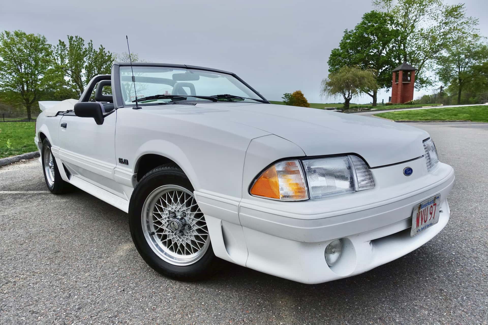 1993 Ford Mustang sold for $5,800