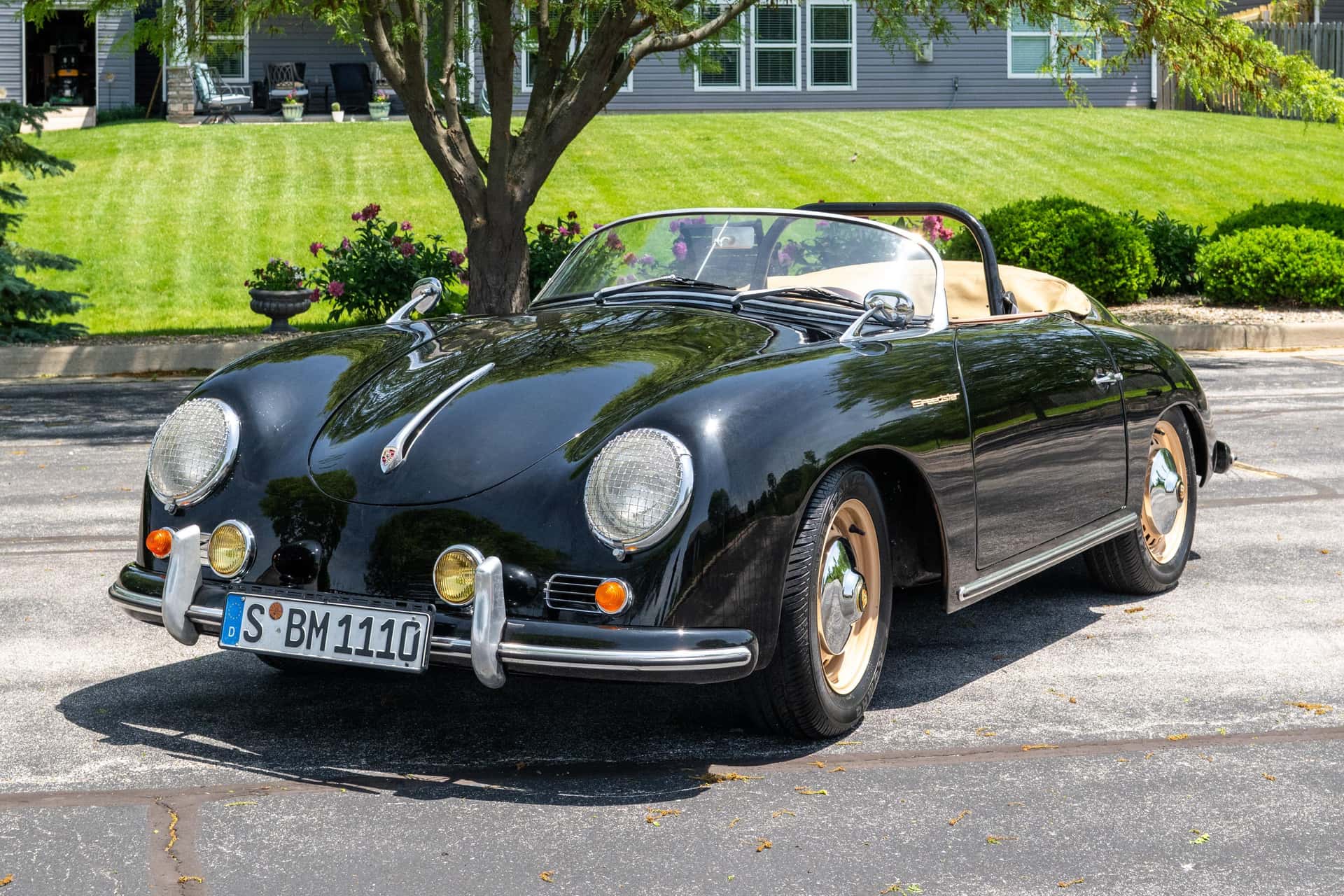 1983 Porsche 356 Replica sold for $24,000