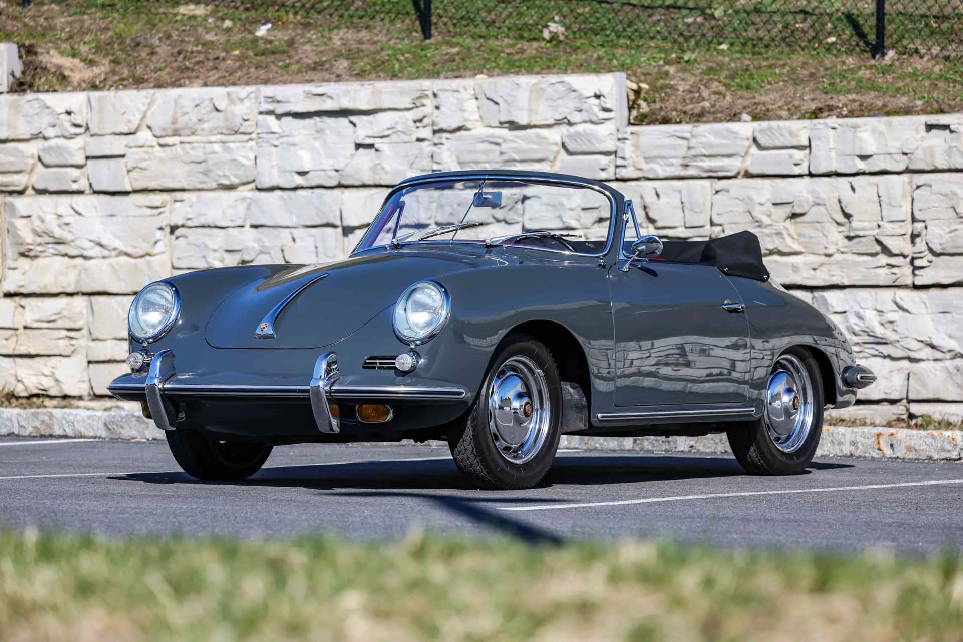 1962 Porsche 356B sold for $116,000